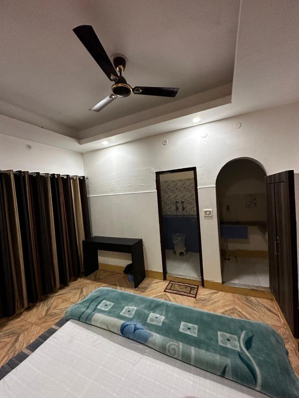 Sonu Guesthouse & Hostel Rishikesh Bagian luar foto